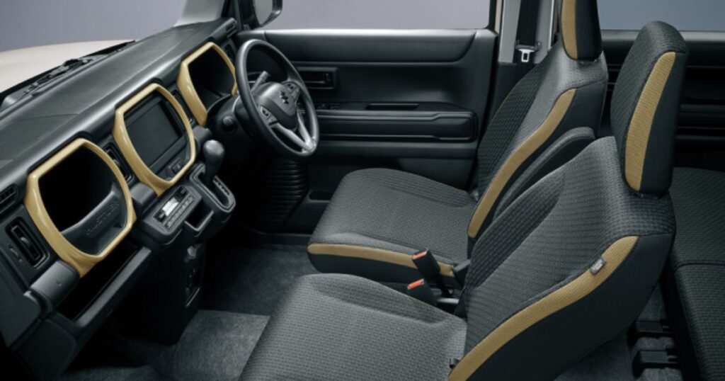 ハスラーと軽自動車じゃない車との比較